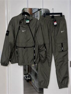 Nike Olive Green Pullover Windbreaker Jacket (XL) and Cargos (L)- twilight marsh